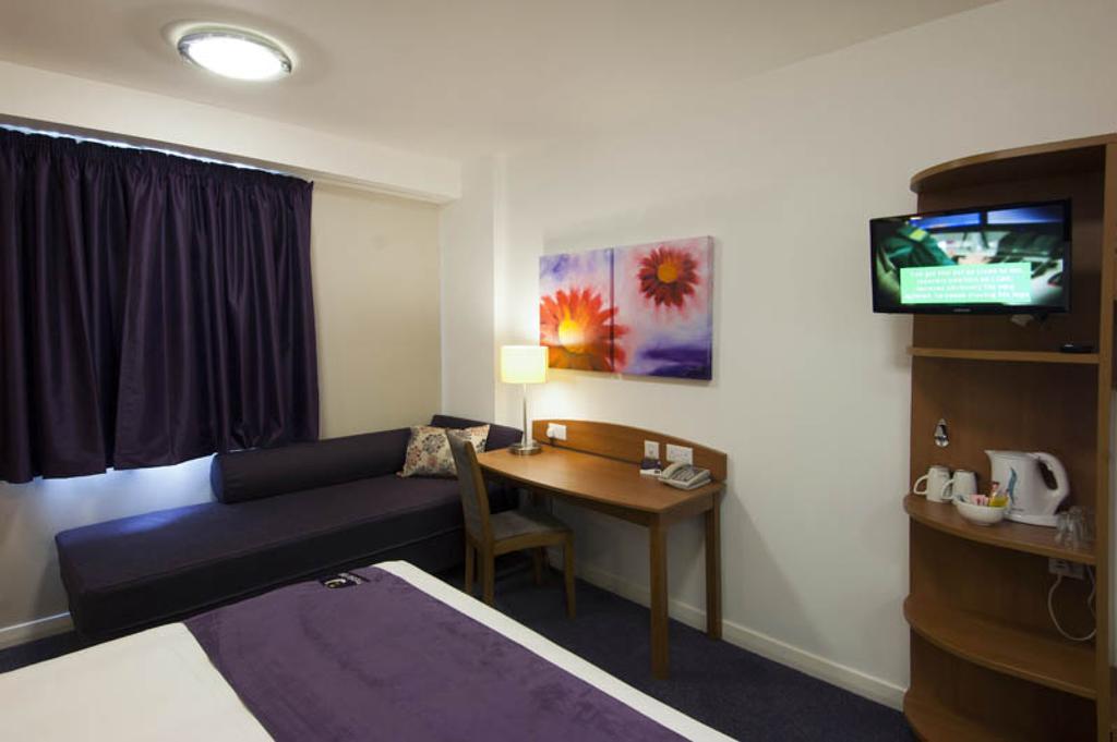 Premier Inn London Beckton Exterior foto
