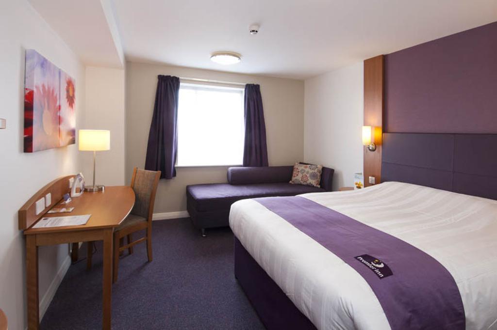 Premier Inn London Beckton Exterior foto